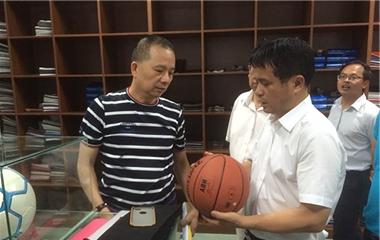 Huang Qinghui, deputy mayor of Longyan City, visited Tianshou Group for guidance